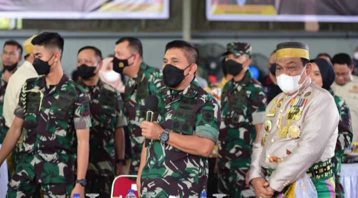 Ribuan Masyarakat Bone Antusias Vaksinasi Massal