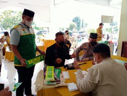 momentum Ramadhan 1443 H, Danyon C Pelopor Salurkan Zakat Fitrah Dan Zakat Profesi