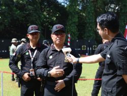Pati Polri dan Wartawan Ramaikan Lomba Menembak Piala Kapolri