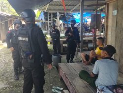 Brimob Bone Sambangi Pasar Lacokkong Ada Apa?