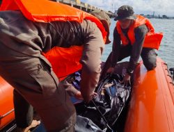 Sar Brimob Bone Gelar Simulasi Pencarian Korban Tenggelam Di Bajoe