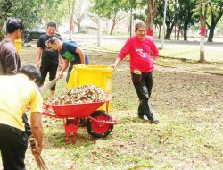 Menggerakkan Kebersihan lingkungan Melalui Kerja Bakti Setiap Jum’at