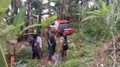 Minibus Terjun ke Jurang di Waigamo