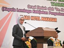 Bupati Indah Terima Bata Ilyas Awards di Wisuda STIE AMKOP Makassar
