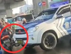 Lagi Beredar Video Mobil Patwal Polisi Tabrak Lari Pemotor di Makassar sulsel