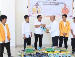 Gandeng Mahasiswa Kasat Intelkam Polres Parepare Salurkan Beras Kepada Mahasiswa,