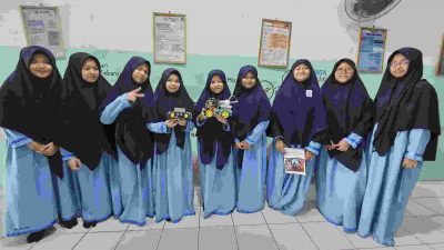 Murid SMPIT Darul Fikri Sukses Ciptakan Robot Pintar yang Dapat Menghindari Penghalang