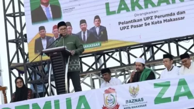 Danny Pomanto dan Jemaah Salah Subuh Kirim Al-fatihah Buat Almarhum Camat Ujung Pandang Syahrial Syamsuri