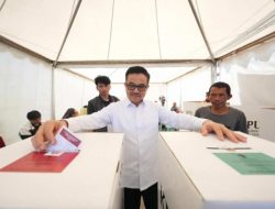 Mencoblos di TPS 12, Sekda Sulsel Jufri Rahman: Mari Jaga Pilkada ini Berjalan Lancar dan Aman