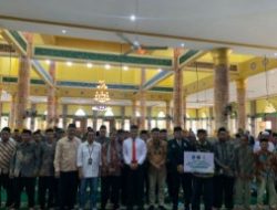 Pemerintah Kabupaten Bone Melalui Baznas Bone salurkan Bantuan Dana Hibah Insentif Imam Desa/Kelurahan Tahun Anggaran 2024