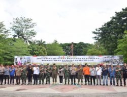 Pj. Bupati Bone bersama Kapolres Pimpin Apel Pergeseran Pasukan Persiapan Pengamanan TPS