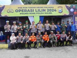Kapolda Sulsel bersama Dirlantas dan Kapolres Bone Cek Posko Pengamanan Operasi Lilin 2024