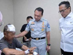 Wamen BUMN dan Dirut Jasa Raharja Tinjau Penanganan KorbanKecelakaan Tol Cipularang di Radjak Hospital