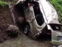 Lagi di Toraja, Avansa Masuk Jurang, Seorang Tewas