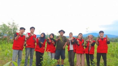 Serba-serbi KKN-T 113 Unhas: Posko Karelayu Edukasi Pemanfaatan Lahan Terbuka untuk Penanaman Bibit Tanaman Berbuah