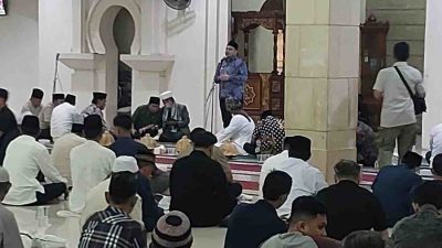 Wali Kota Makassar Munafri Buka Puasa Bersama Jemaah Masjid Raya