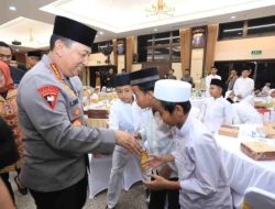 Berbagi Takjil dan Buka Puasa Bersama, Kapolri Perkuat Sinergi dengan Media dan Masyarakat