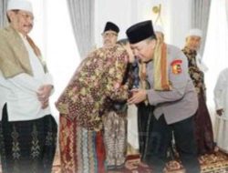 Kapolri Resmikan Pondok dan Silaturahmi Tokoh Agama di Cirebon