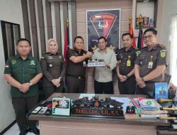 Bukan Razia! Kajari Parepare “Serbu” Markas Brimob, Ada Apa?