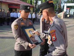 Polres Bone Gelar Upacara PTDH Personel Terlibat Narkoba, Kapolres: “Sekali Melanggar, Tak Ada Toleransi!