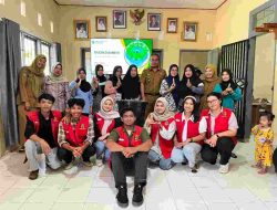 Mahasiswa KKN Tematik Unhas 114 di Desa Lotang Salo Pinrang Gelar Sosialisasi Budidaya Ikan Dalam Ember