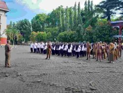 Kabag Persidangan dan Perundang-Undangan DPRD Kabupaten Bone Pimpin Apel Pagi Sekretariat Dewan