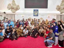 Gubernur Sulsel Lepas 100 Nakes dan Tambahan Rp1 Miliar untuk Bantu Penanganan Bencana di Aceh Tamiang