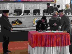 Rapat Paripurna Penyampaian Pendapat Akhir Fraksi dan Penandatanganan Persetujuan Bersama Raperda APBD 2025